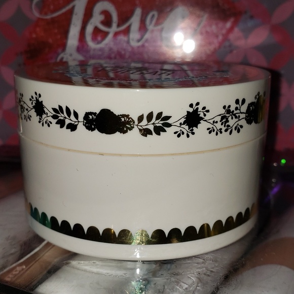 Pretty Vulgar Setting Powder - Picture 2 of 4